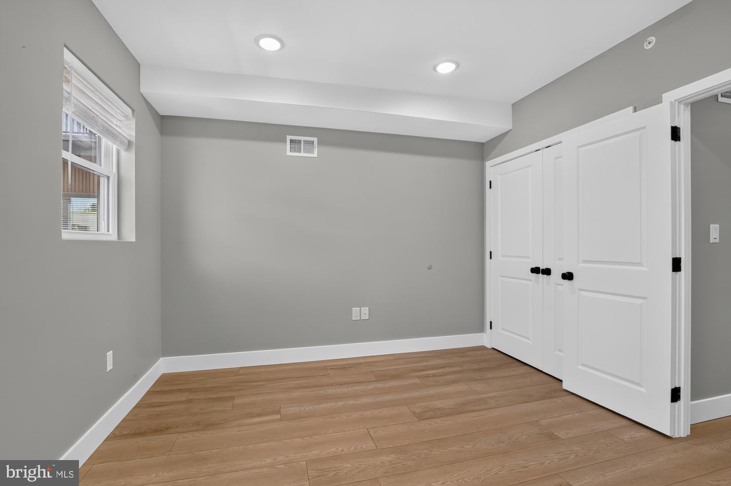 1843 E Hazzard St #2 Property Photo 24