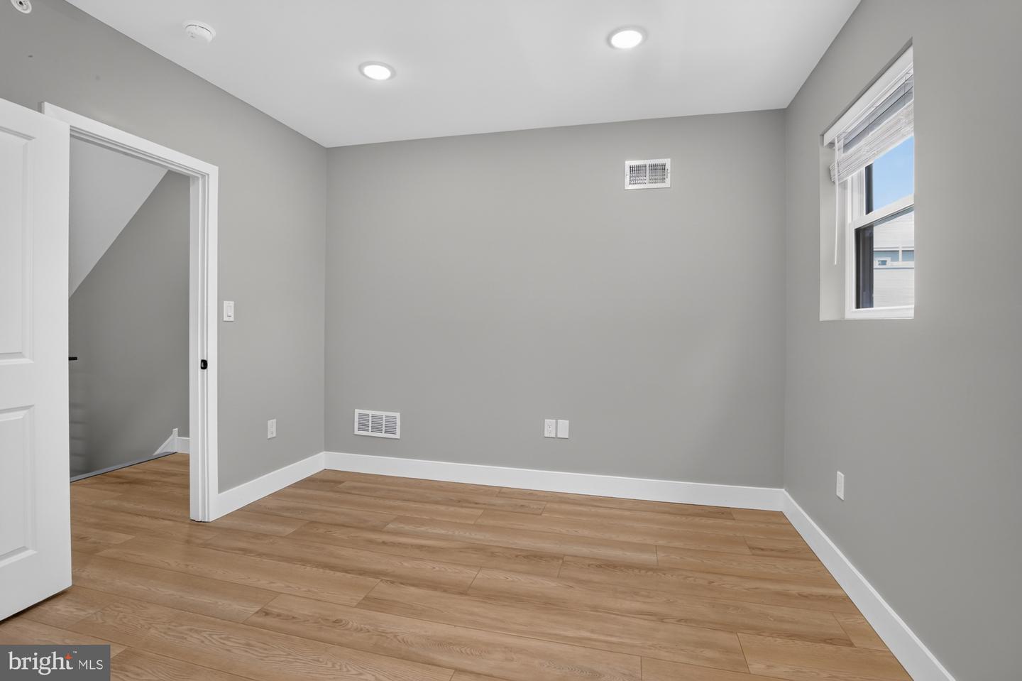 1843 E Hazzard St #2 Property Photo 25