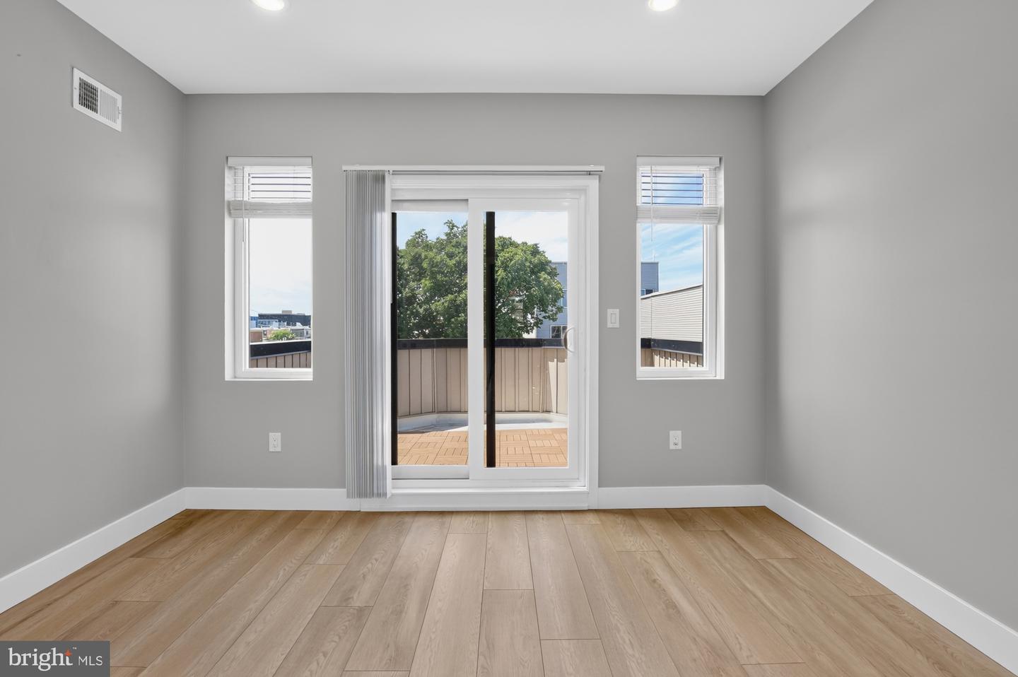 1843 E Hazzard St #2 Property Photo 29