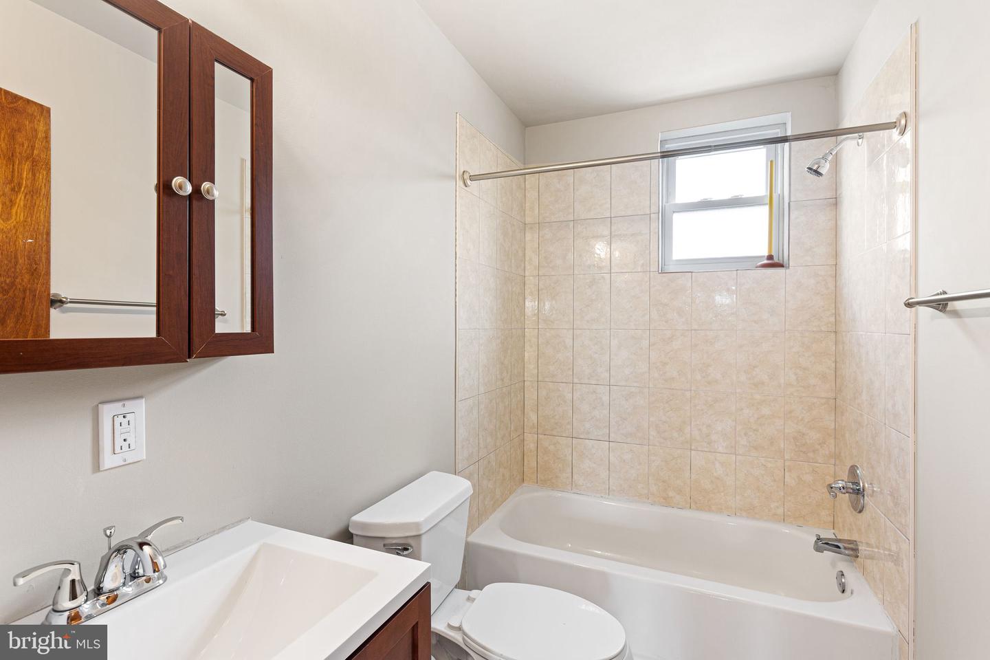 2131 Titan St Property Photo 19