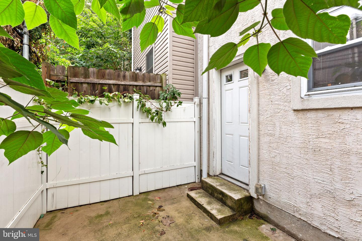 2131 Titan St Property Photo 22
