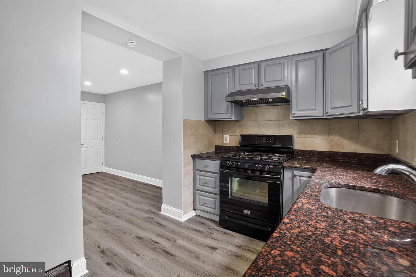1419 S Carlisle St Property Photo 14