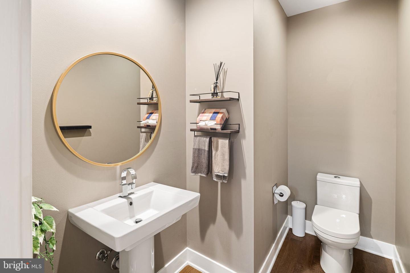 1349 N Hancock St Property Photo 10