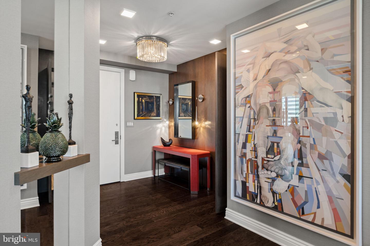 1414 S Penn Sq #15dc Property Photo 6