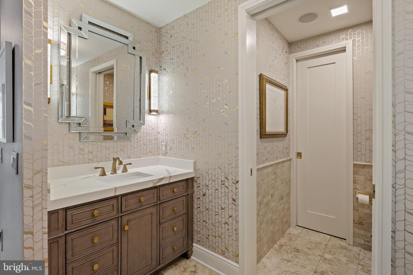 1414 S Penn Sq #15dc Property Photo 29