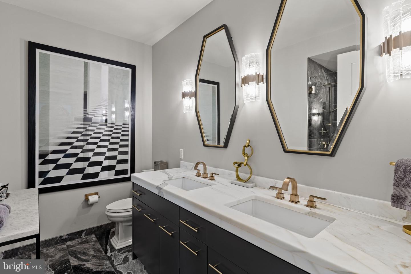 1414 S Penn Sq #15dc Property Photo 35