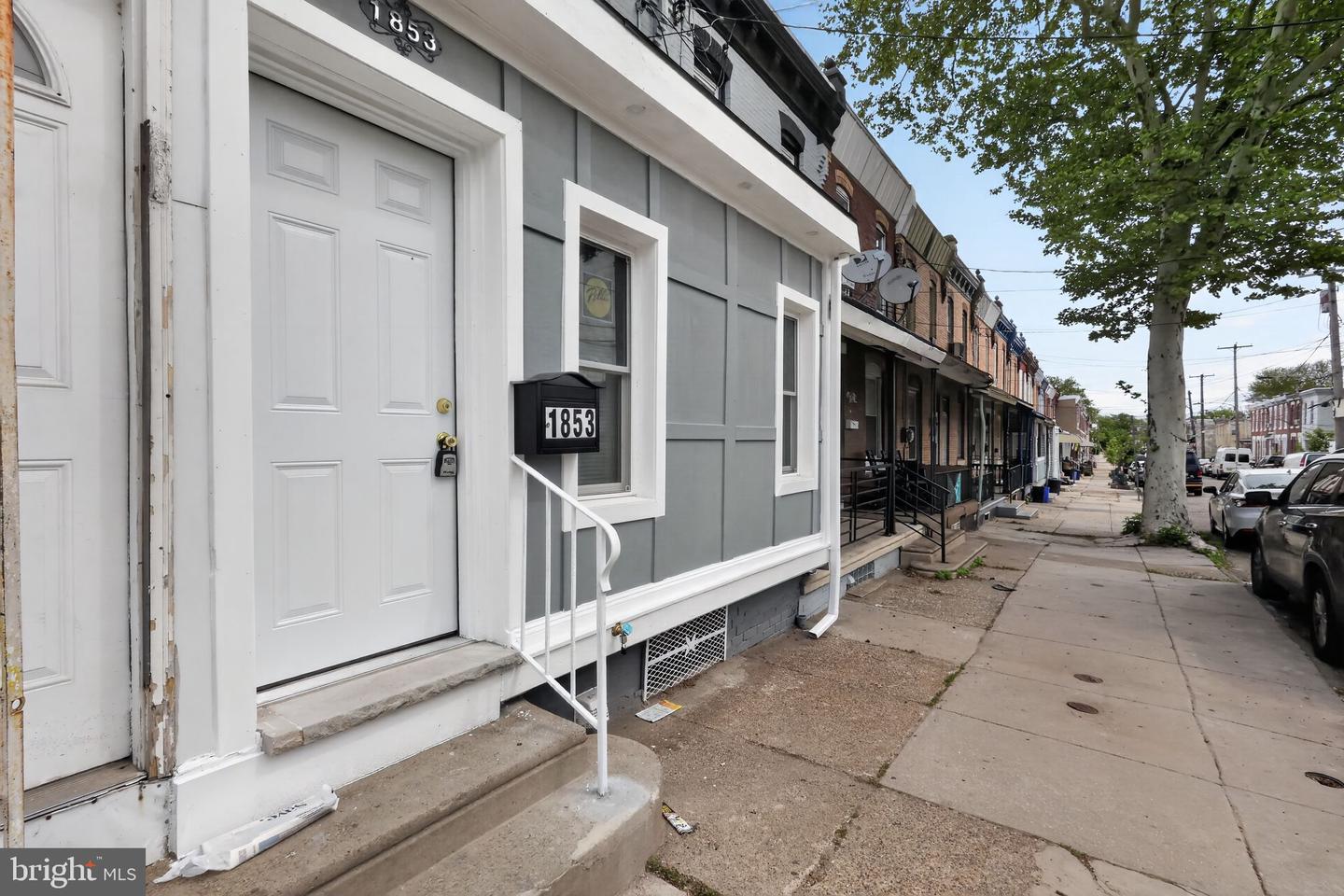 1853 W Juniata St Property Photo 3