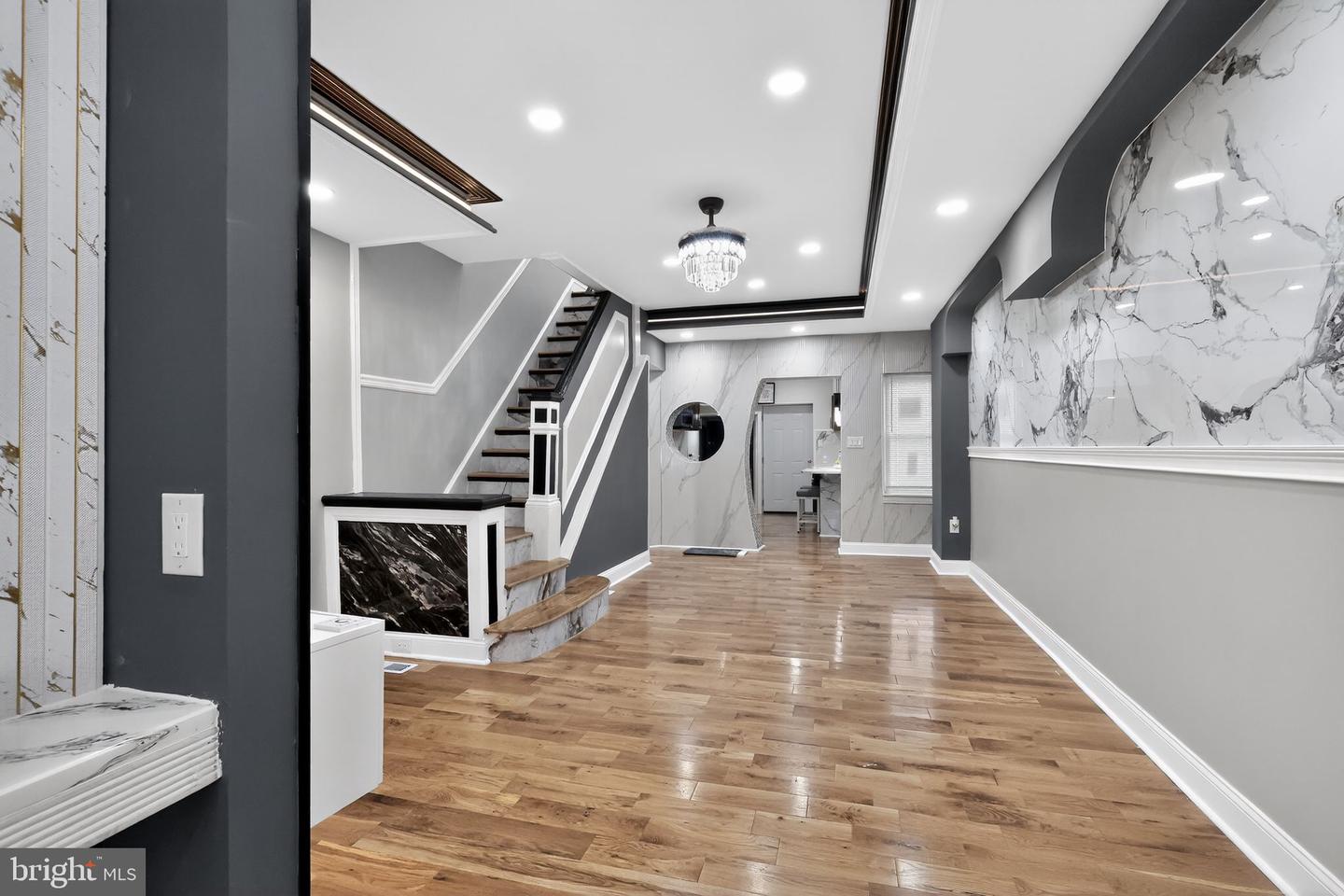 1853 W Juniata St Property Photo 6