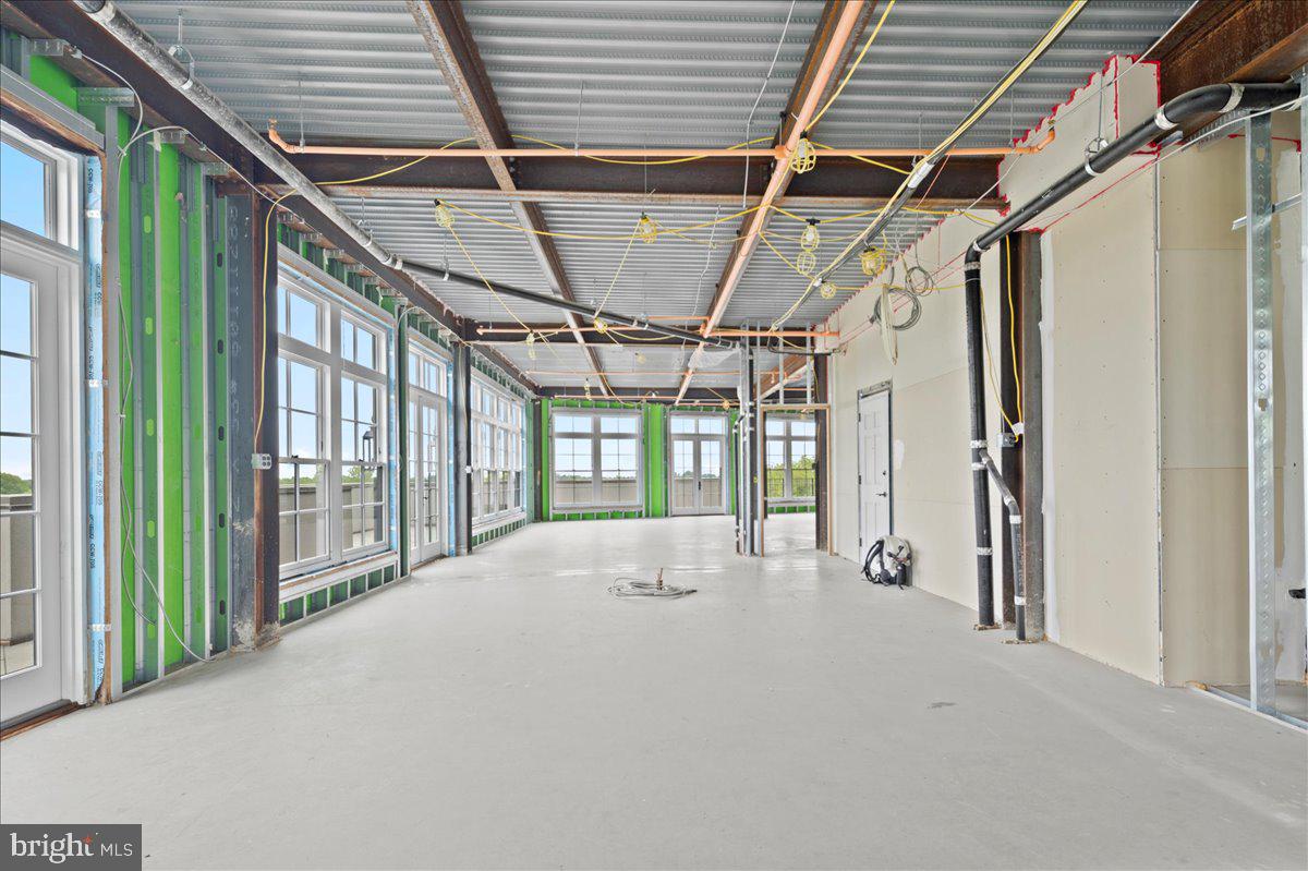 1 W Hartwell Ln #ph1 Property Photo 13