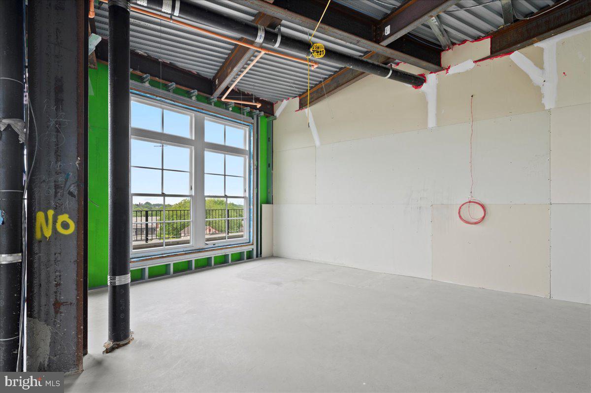 1 W Hartwell Ln #ph1 Property Photo 15