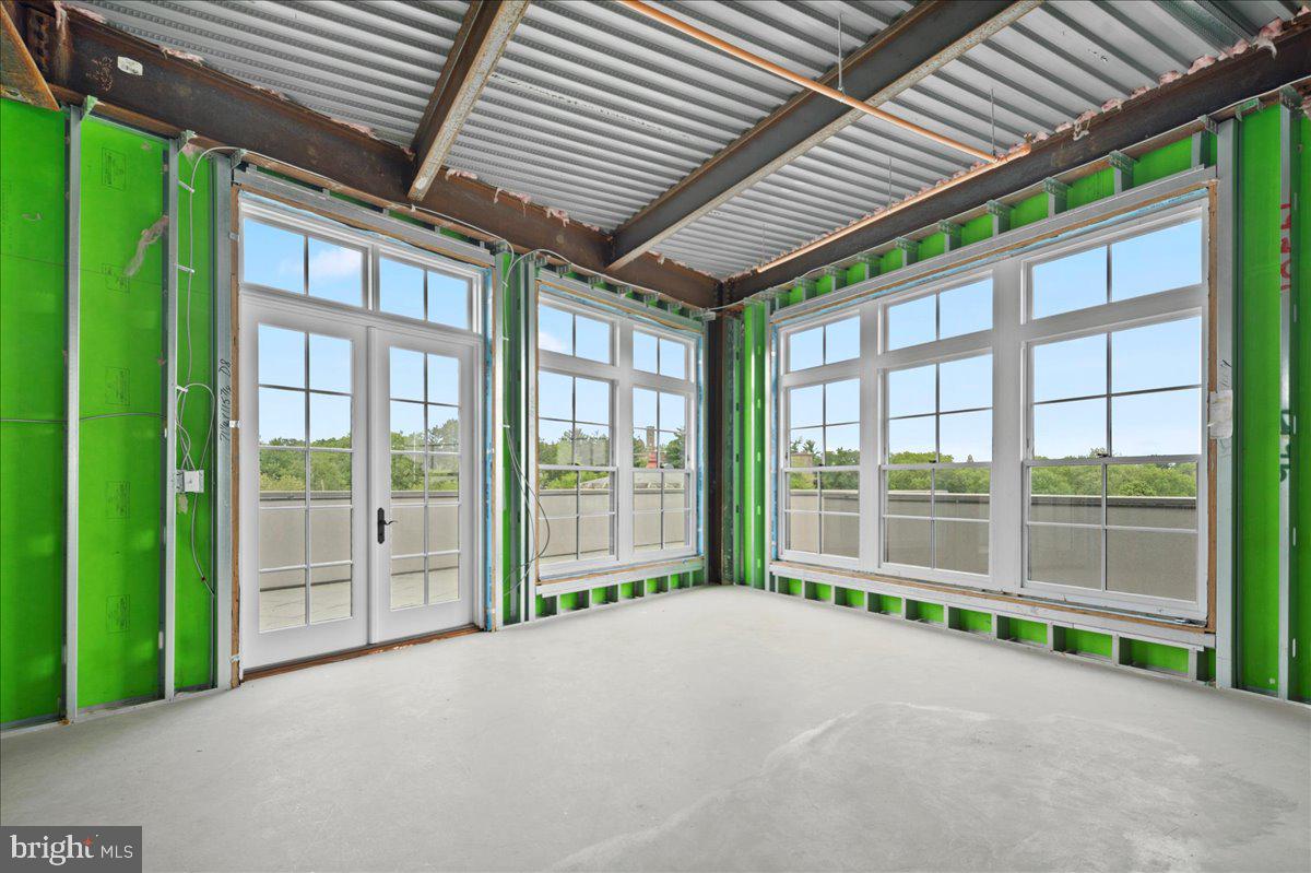 1 W Hartwell Ln #ph1 Property Photo 17