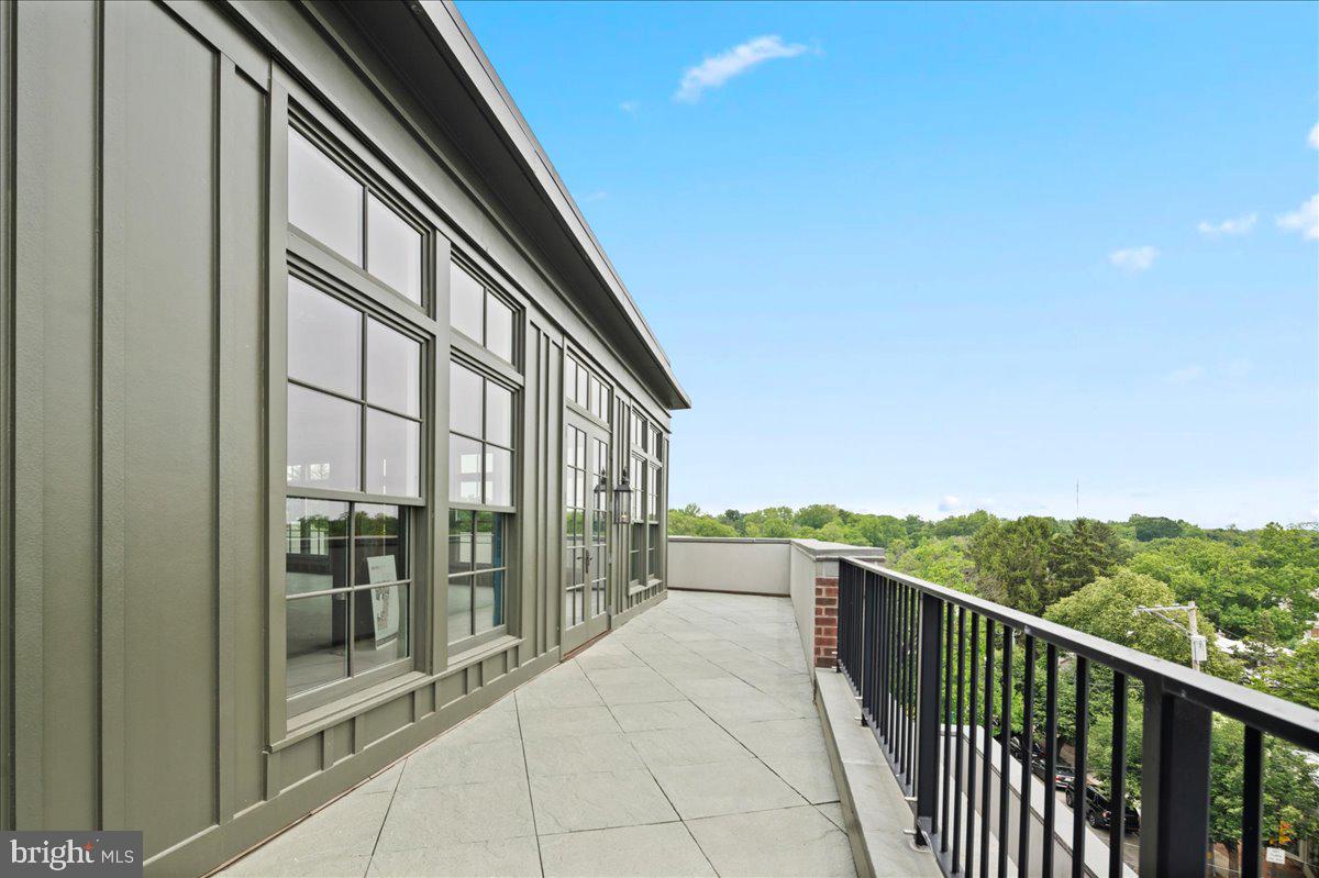 1 W Hartwell Ln #ph1 Property Photo 20
