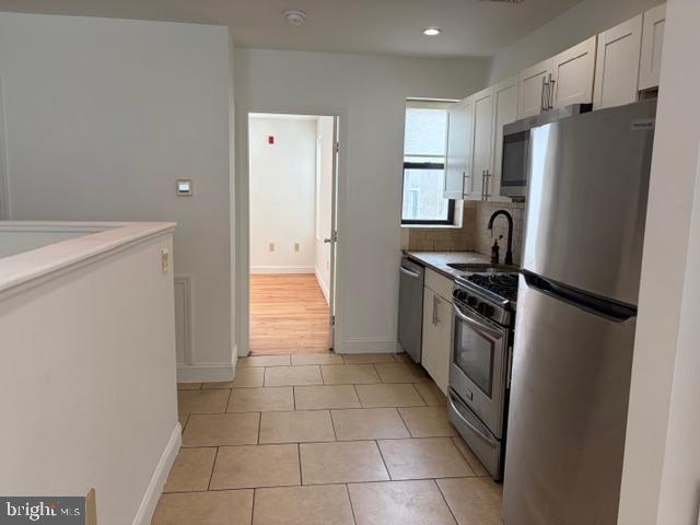2908 Ridge Ave #3rd Floor Property Photo 3