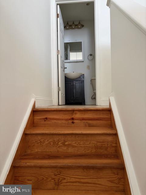 2908 Ridge Ave #3rd Floor Property Photo 10
