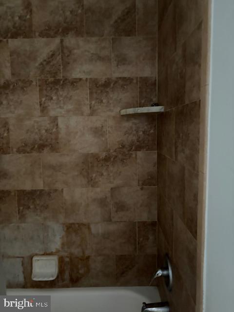 2908 Ridge Ave #3rd Floor Property Photo 11