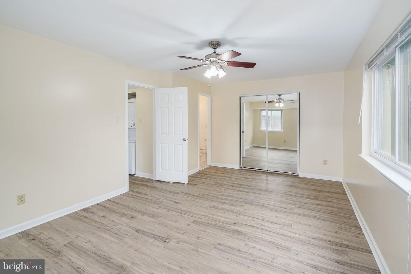 9505 Northeast Ave #b Property Photo 20