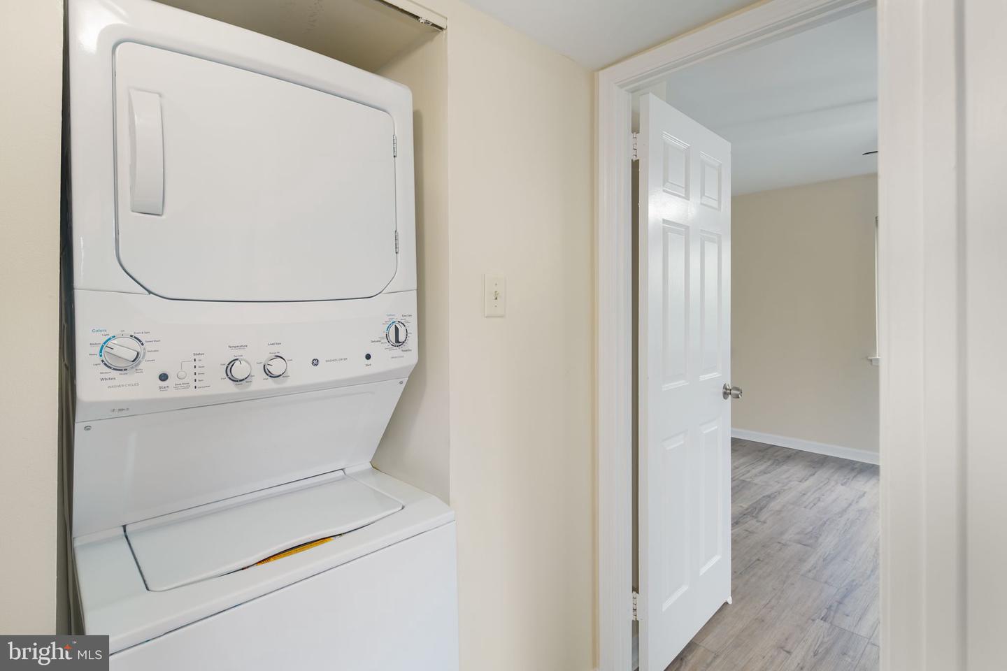 9505 Northeast Ave #b Property Photo 24