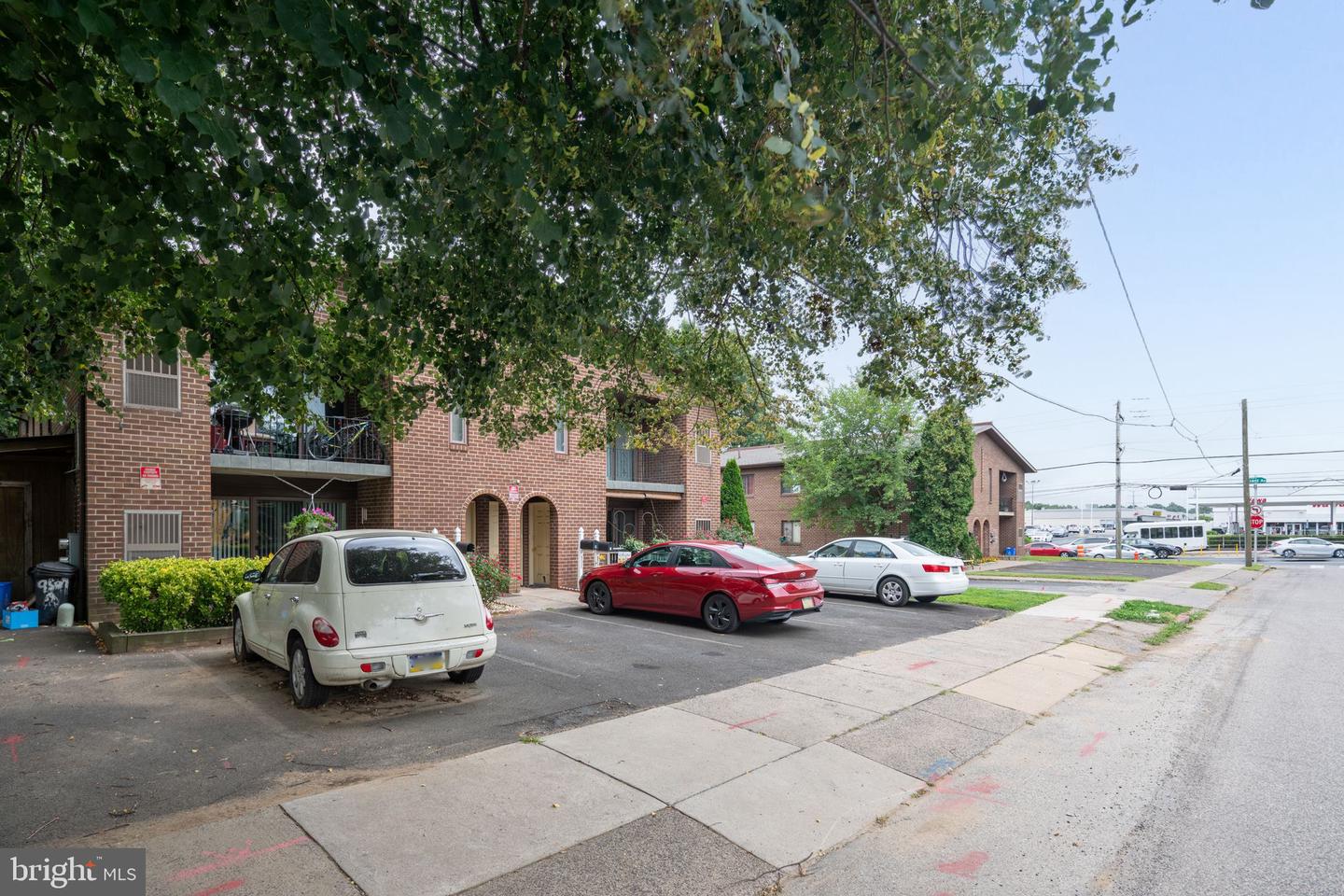 9505 Northeast Ave #b Property Photo 25