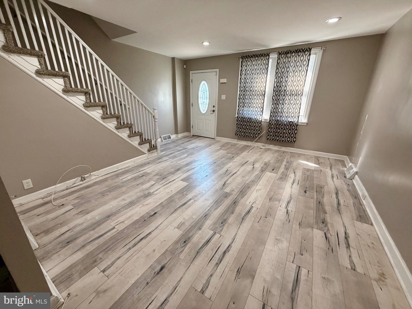 6527 Tulip St Property Photo 2
