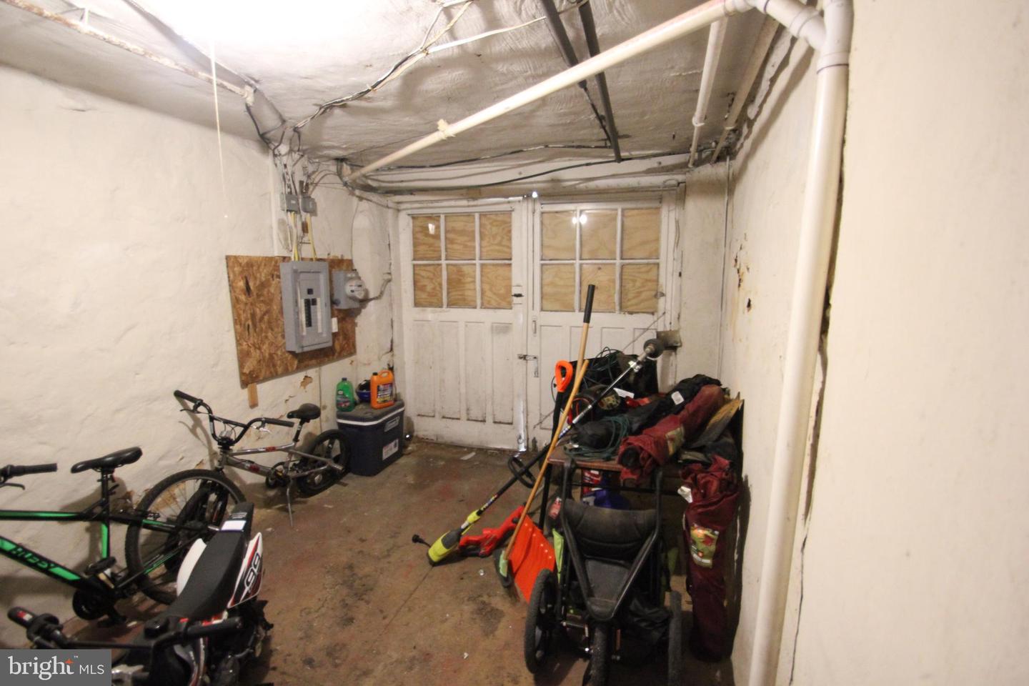 6433 Ditman St Property Photo 16
