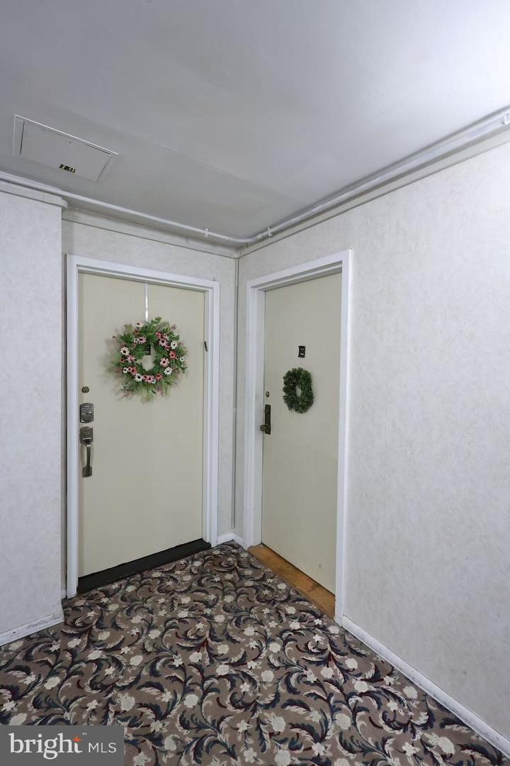 7600 E Roosevelt Blvd #906 Property Photo 10