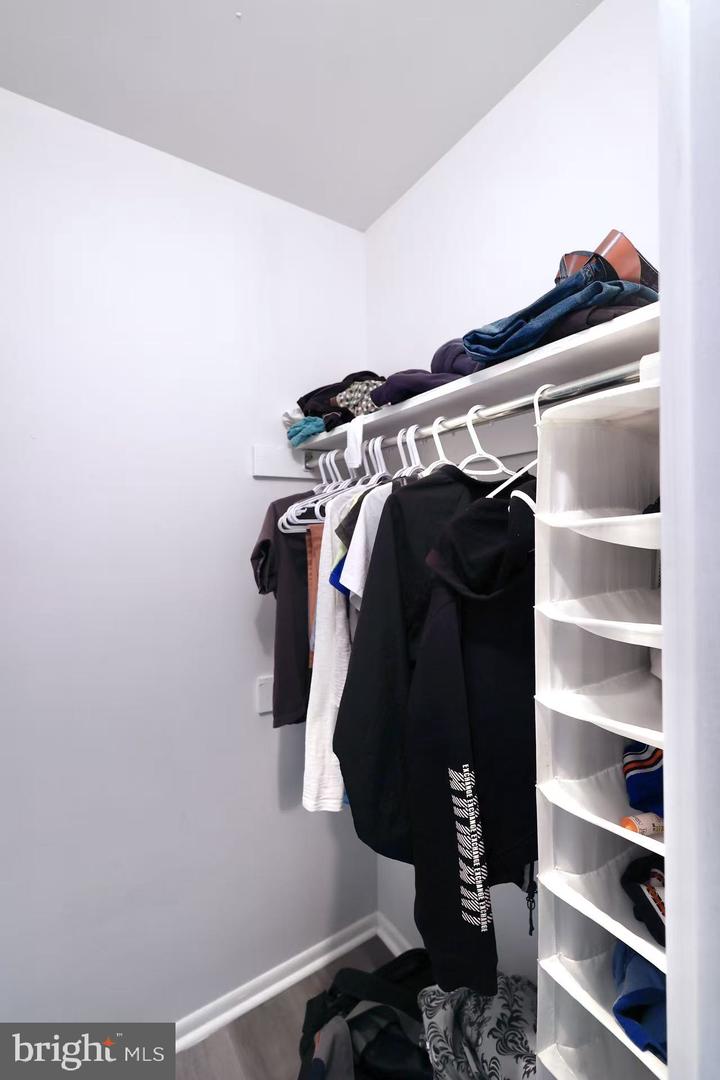 7600 E Roosevelt Blvd #906 Property Photo 13