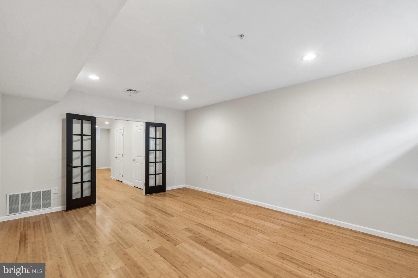 1211 Mount Vernon St #1 Property Photo 25