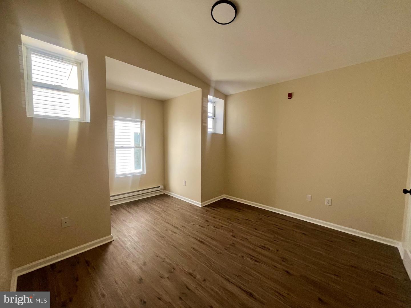 4059 Powelton Ave #3rd Flr Property Photo 3