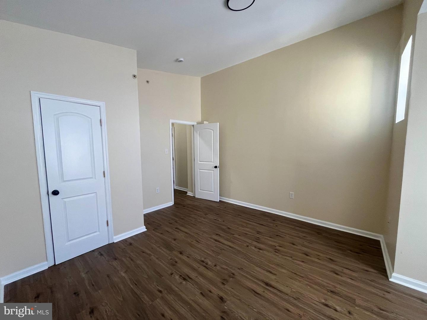 4059 Powelton Ave #3rd Flr Property Photo 4