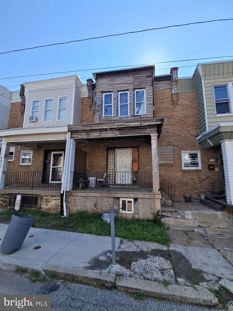 4829 N Marshall St Property Photo 1