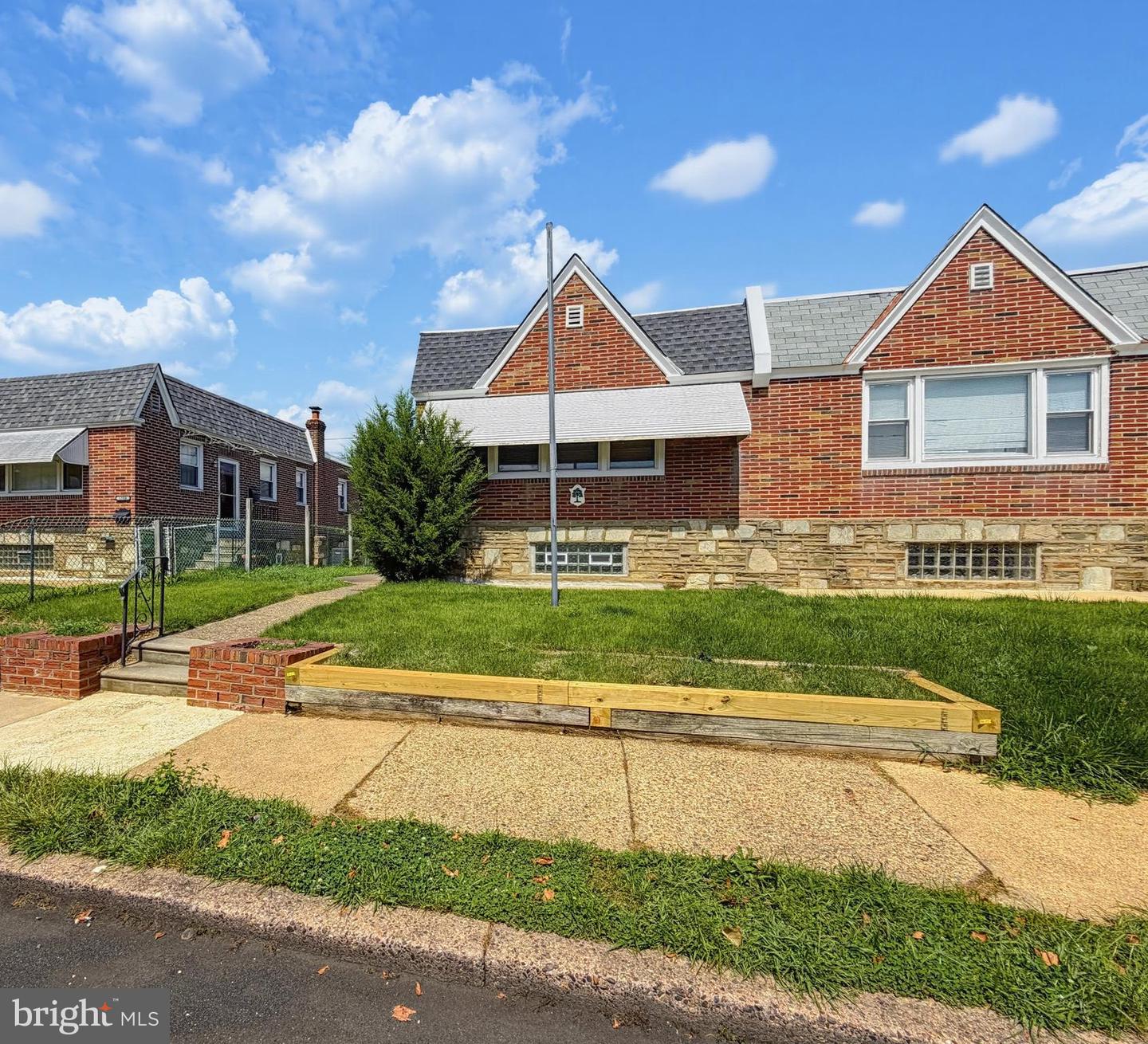 1705 Benson St Property Photo 1