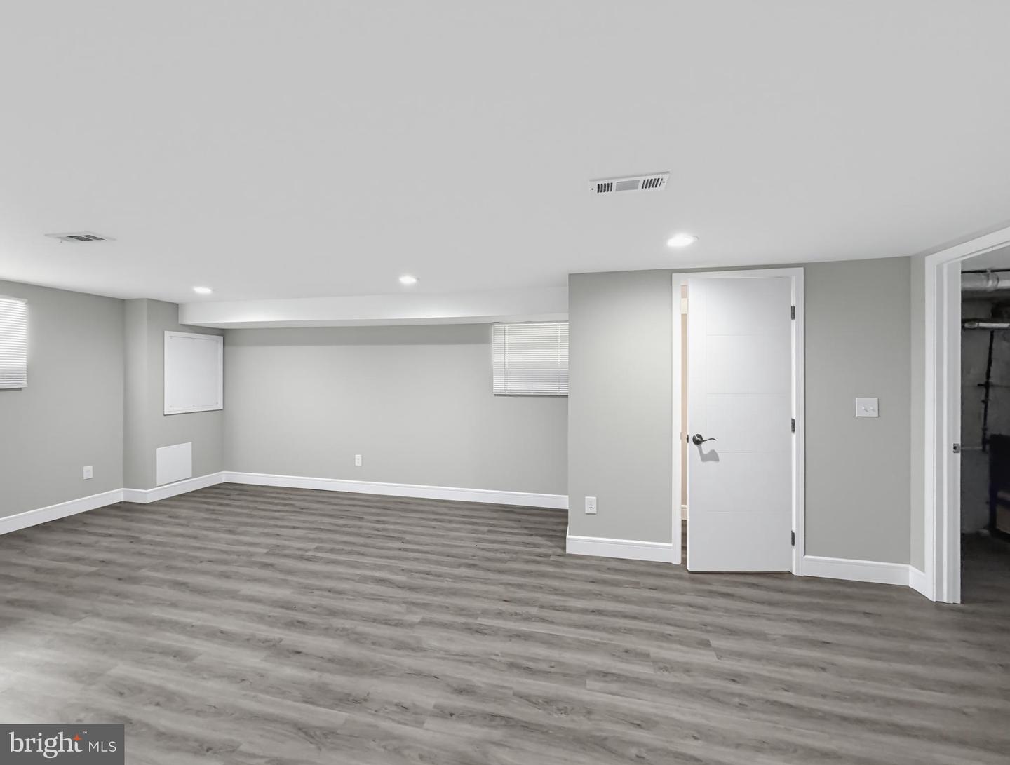 1705 Benson St Property Photo 34