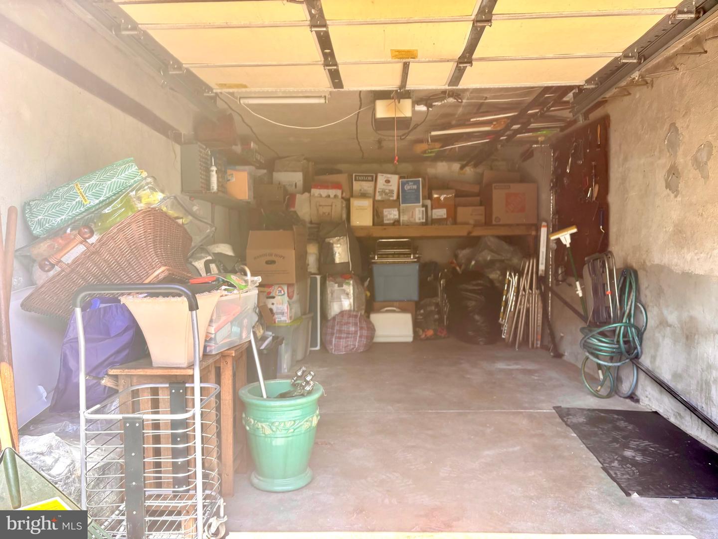 426 E Slocum St E Property Photo 17