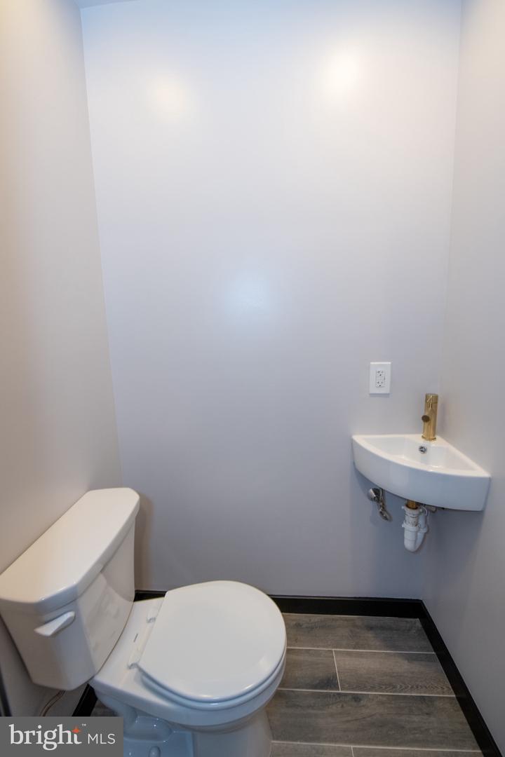 1512 S Beulah St Property Photo 9