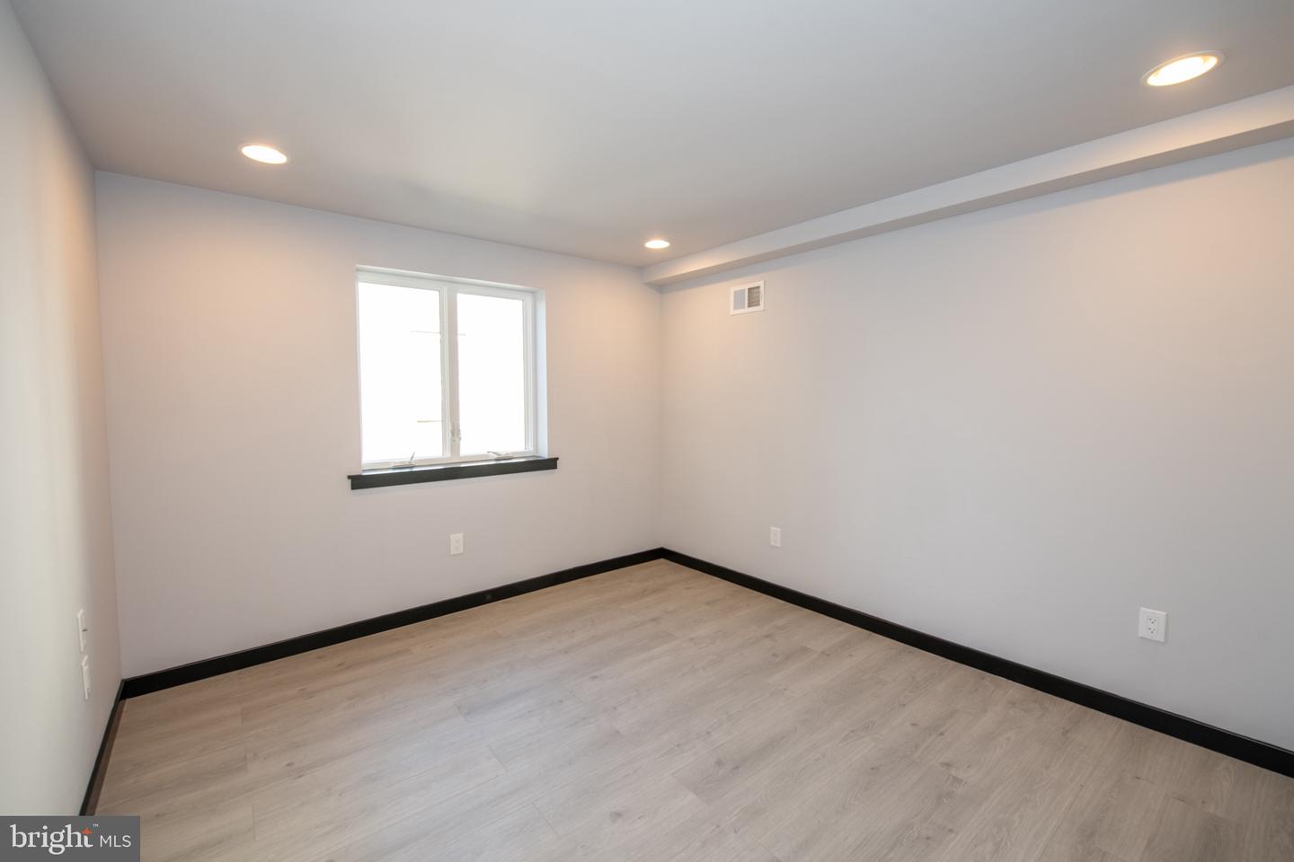 1512 S Beulah St Property Photo 10