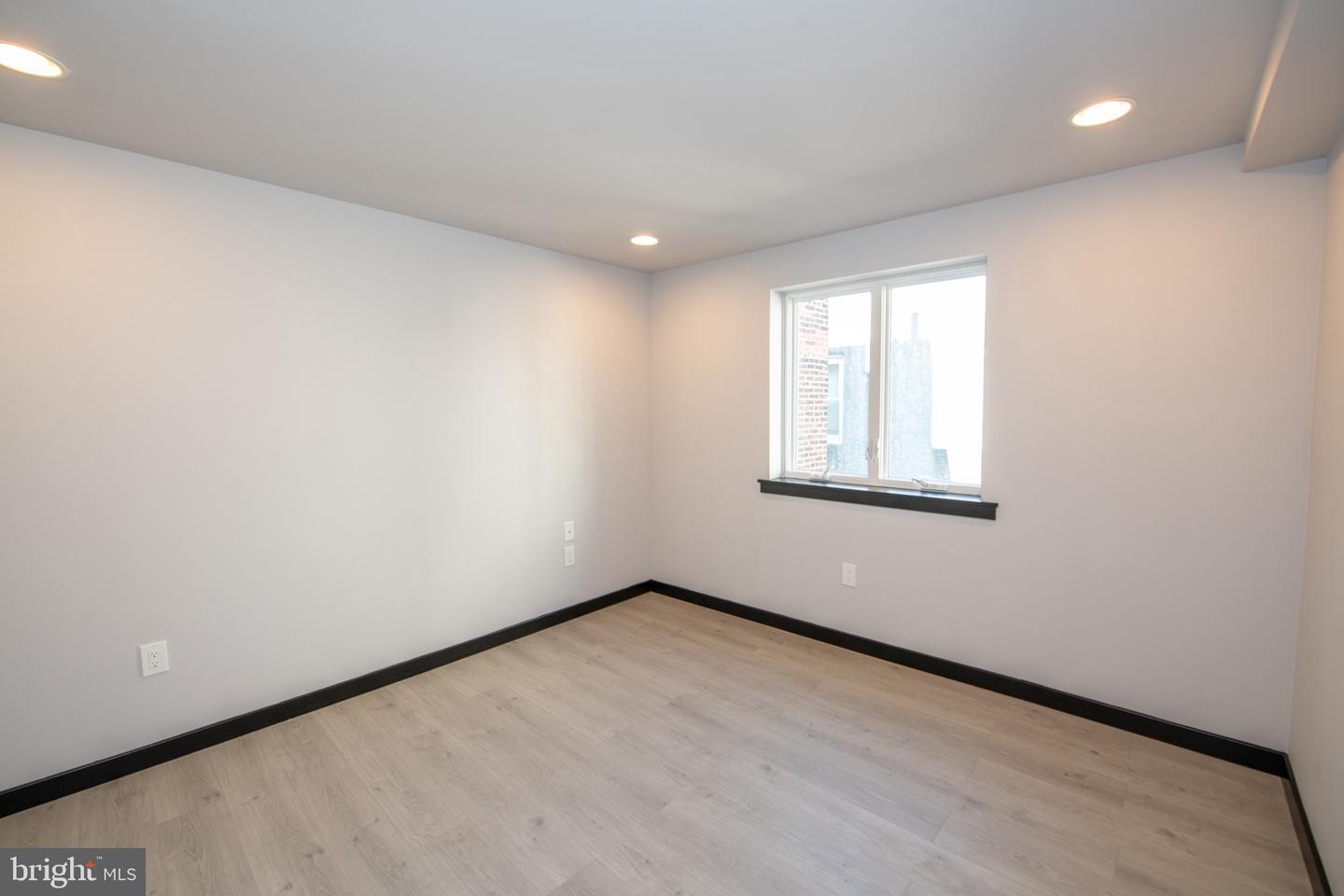 1512 S Beulah St Property Photo 11