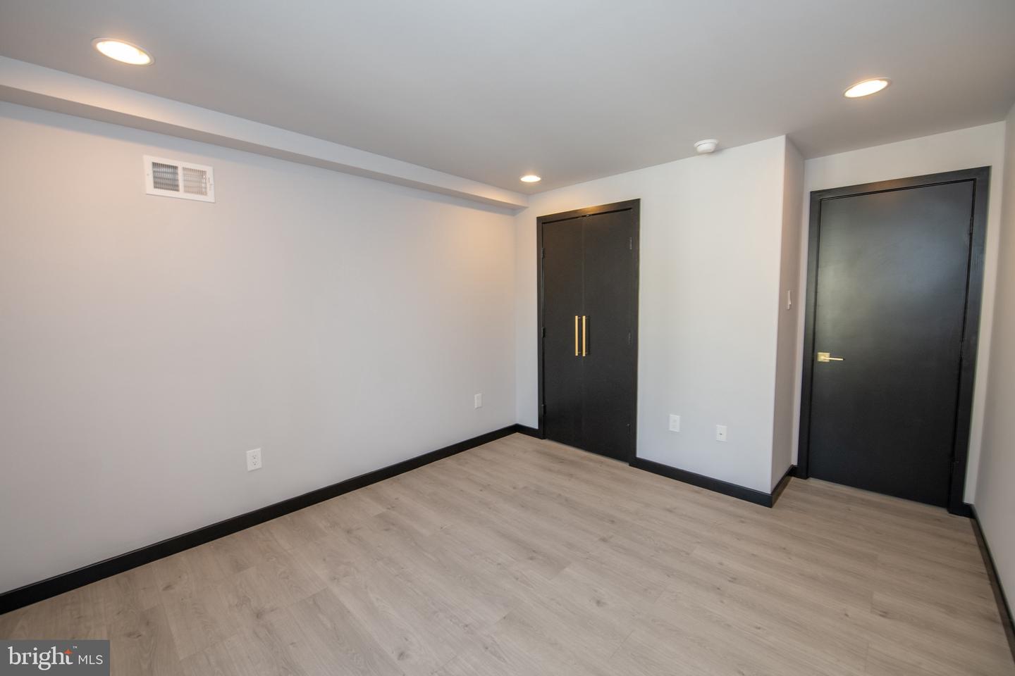 1512 S Beulah St Property Photo 12