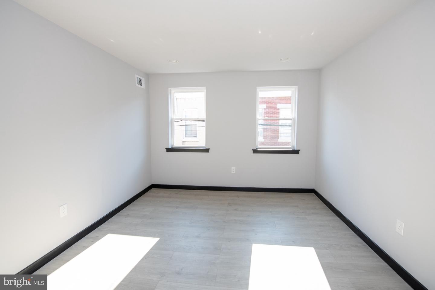 1512 S Beulah St Property Photo 13