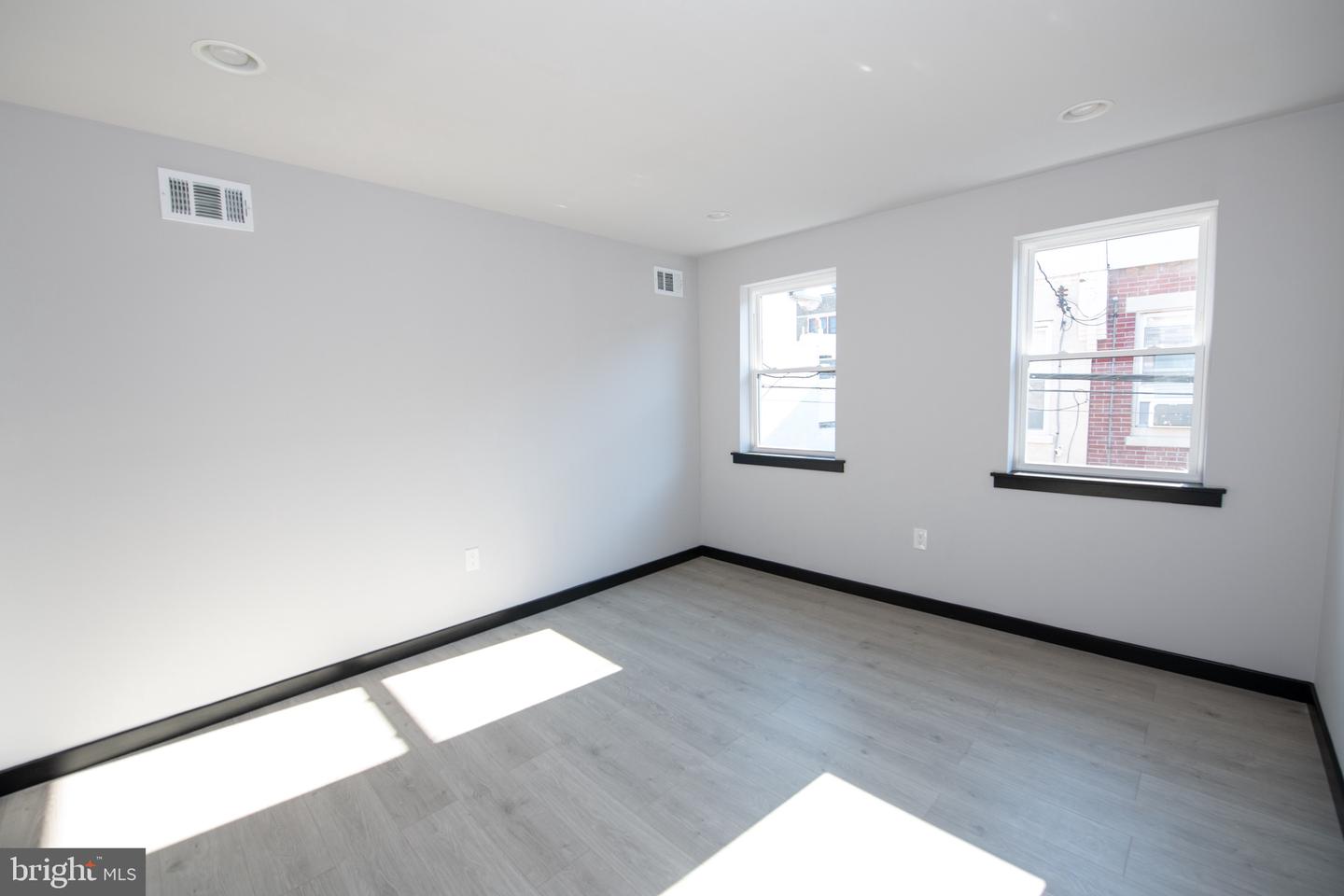 1512 S Beulah St Property Photo 14