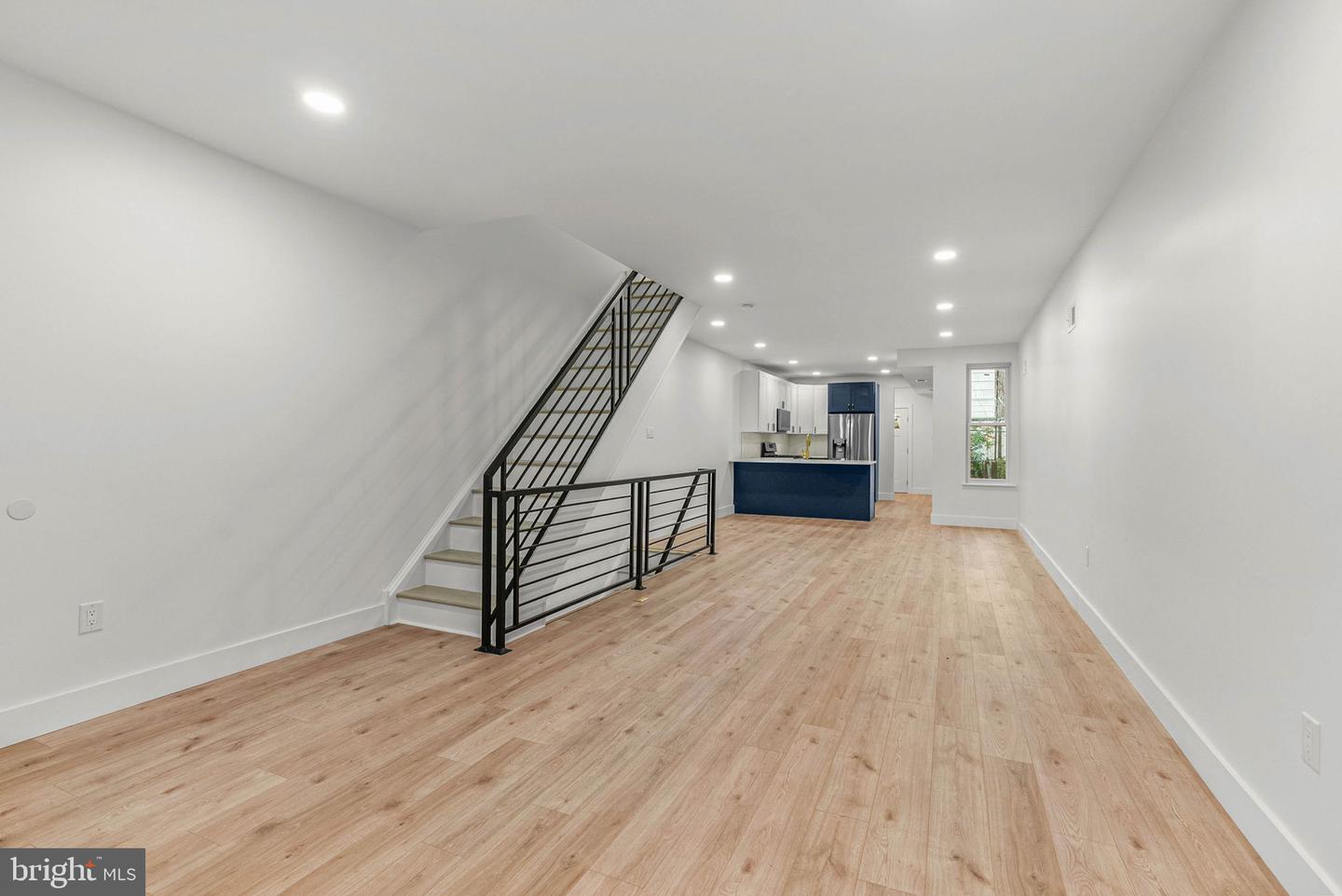 4942 Sansom St Property Photo 3