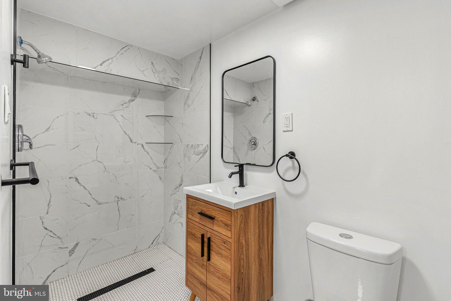4942 Sansom St Property Photo 20