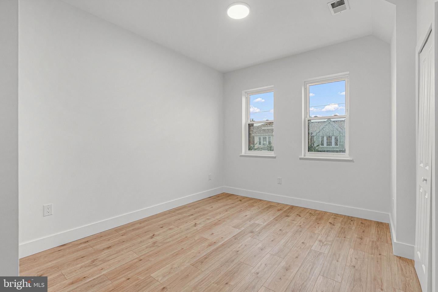 4942 Sansom St Property Photo 27