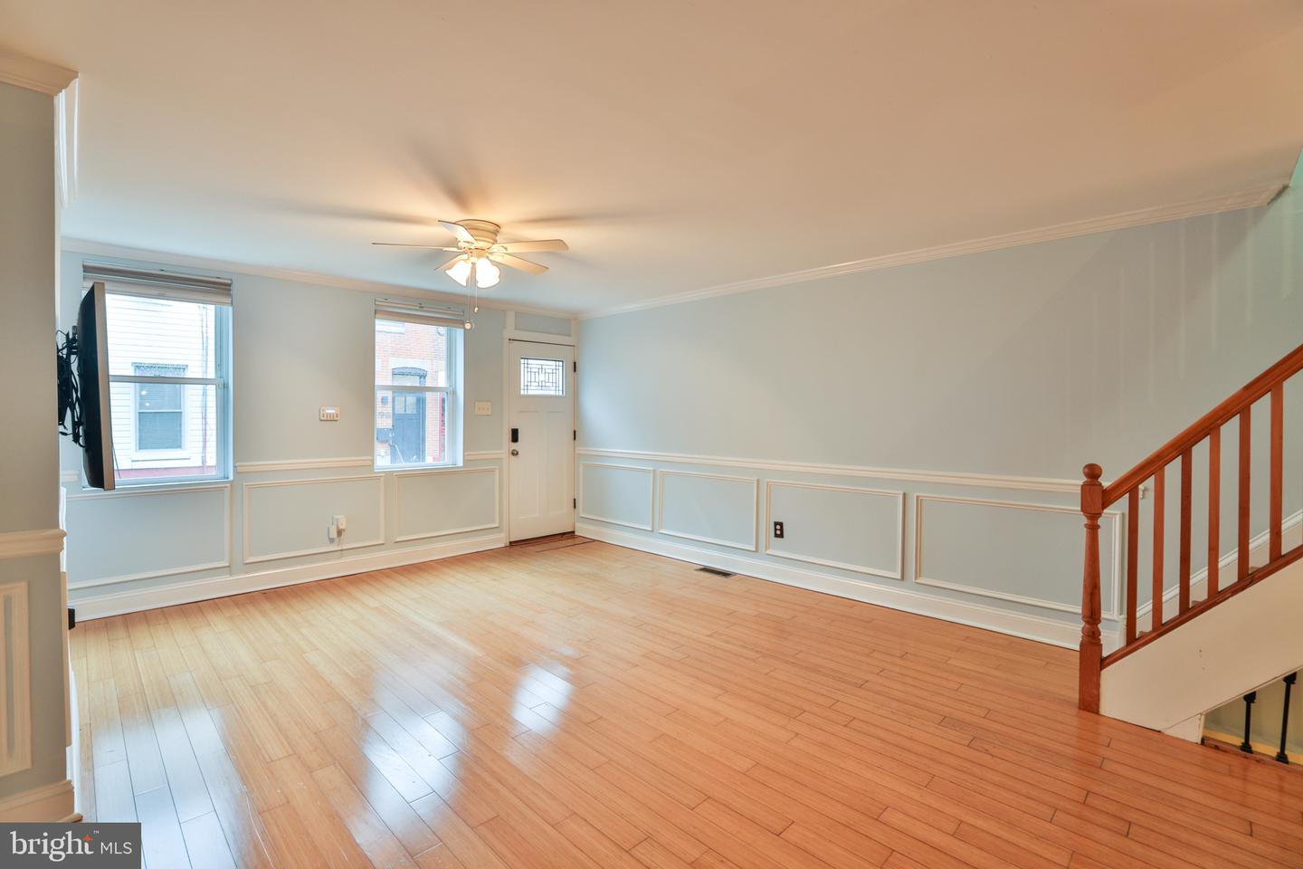 1905 Annin St Property Photo 6