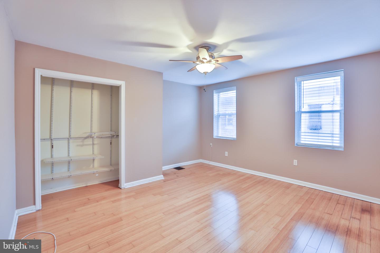 1905 Annin St Property Photo 7