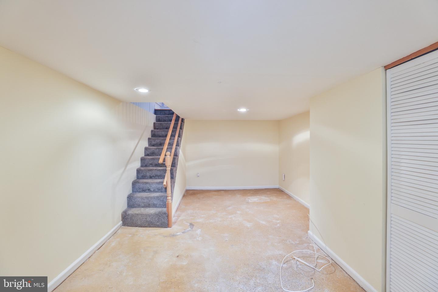 1905 Annin St Property Photo 11