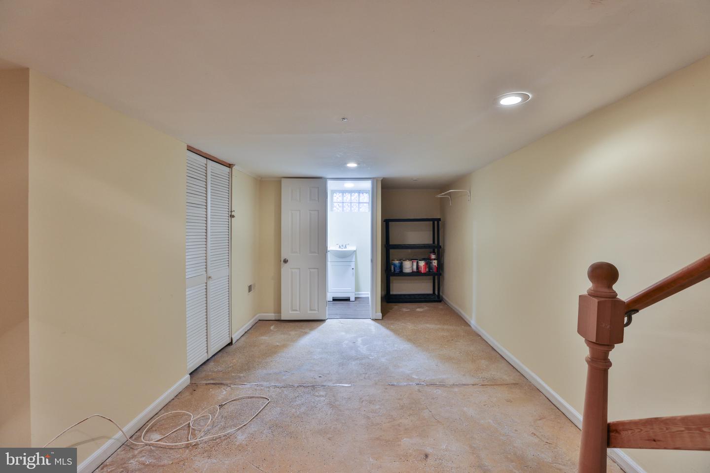 1905 Annin St Property Photo 12