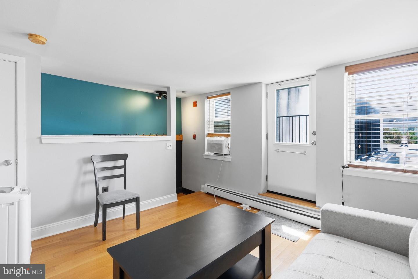 2102 Christian St #c Property Photo 5