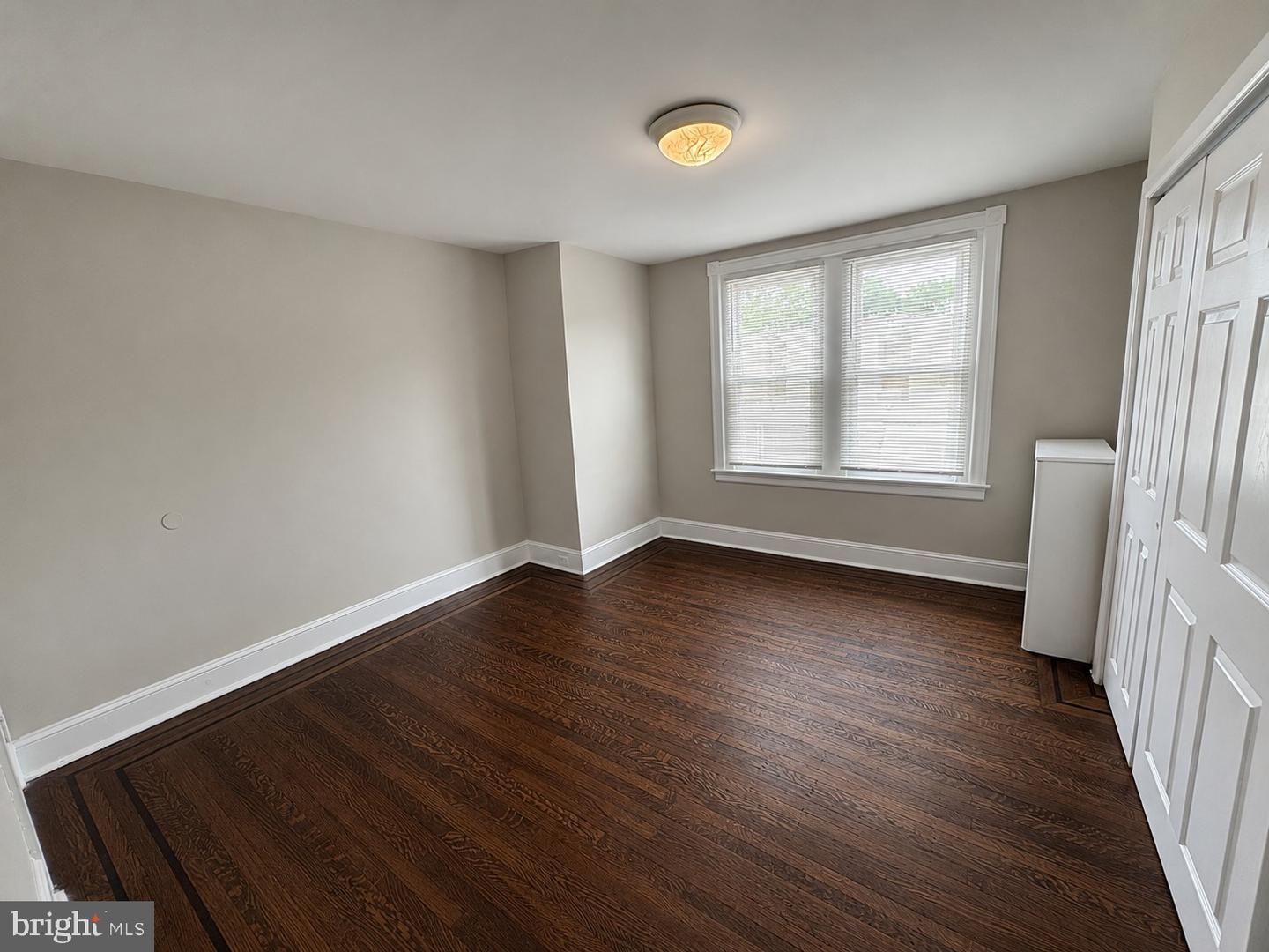 4067 Creston St Property Photo 12