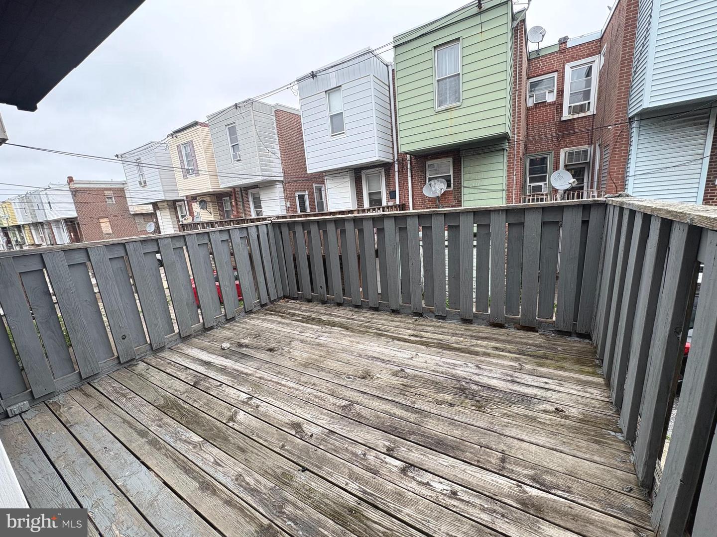 4067 Creston St Property Photo 20