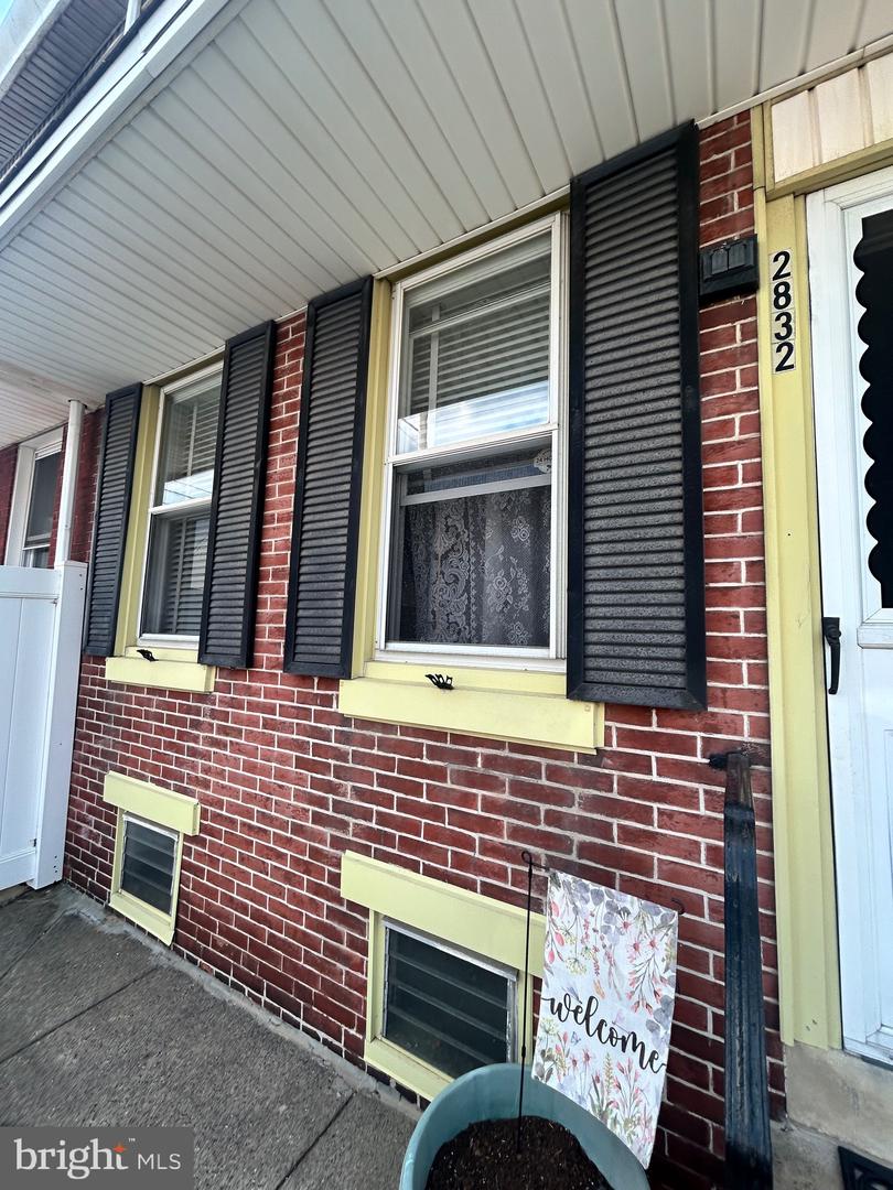 2832 Kirkbride St Property Photo 3